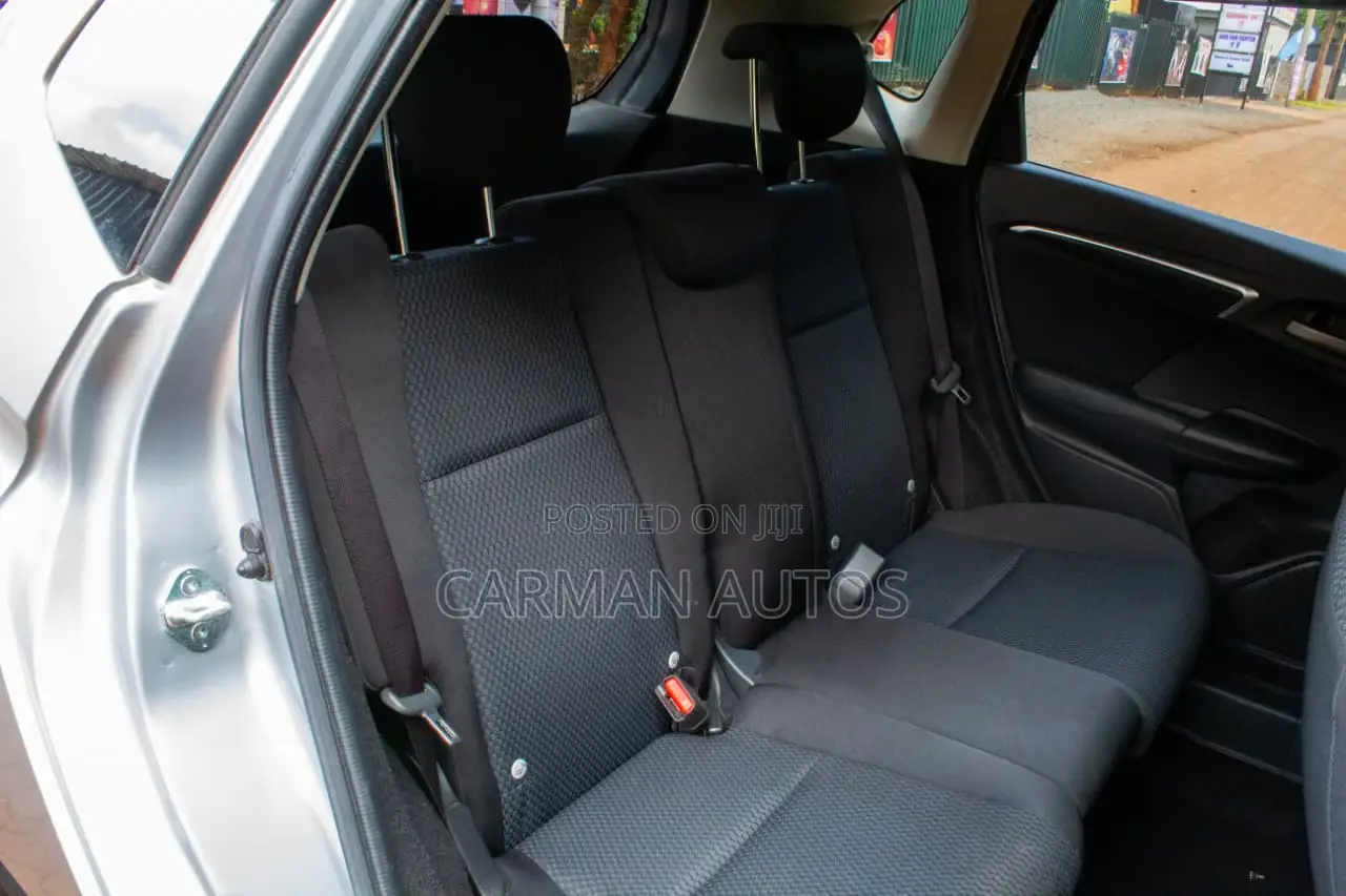 Honda Fit 2019 Silver