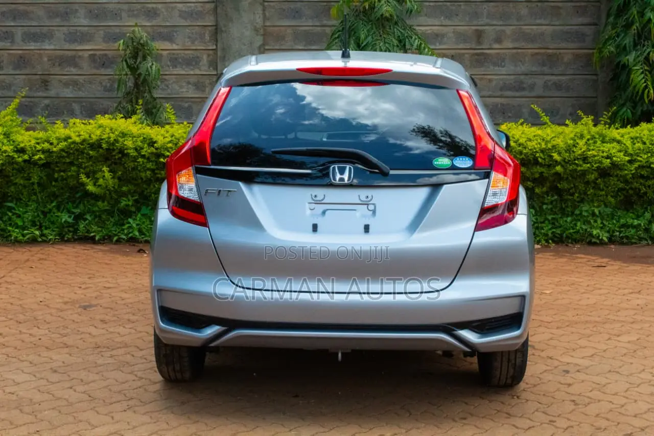 Honda Fit 2019 Silver