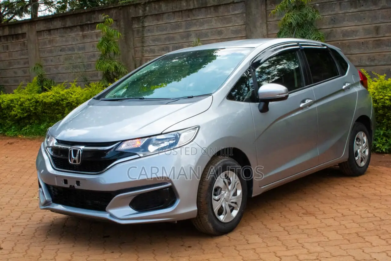 Honda Fit 2019 Silver