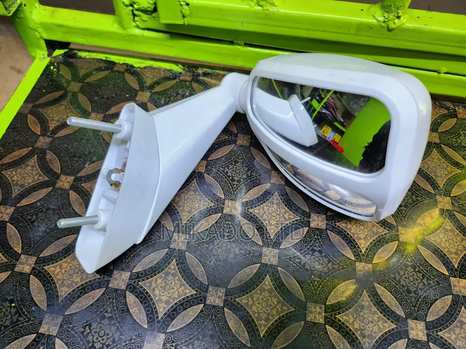 Prado Bonnet Side Mirror
