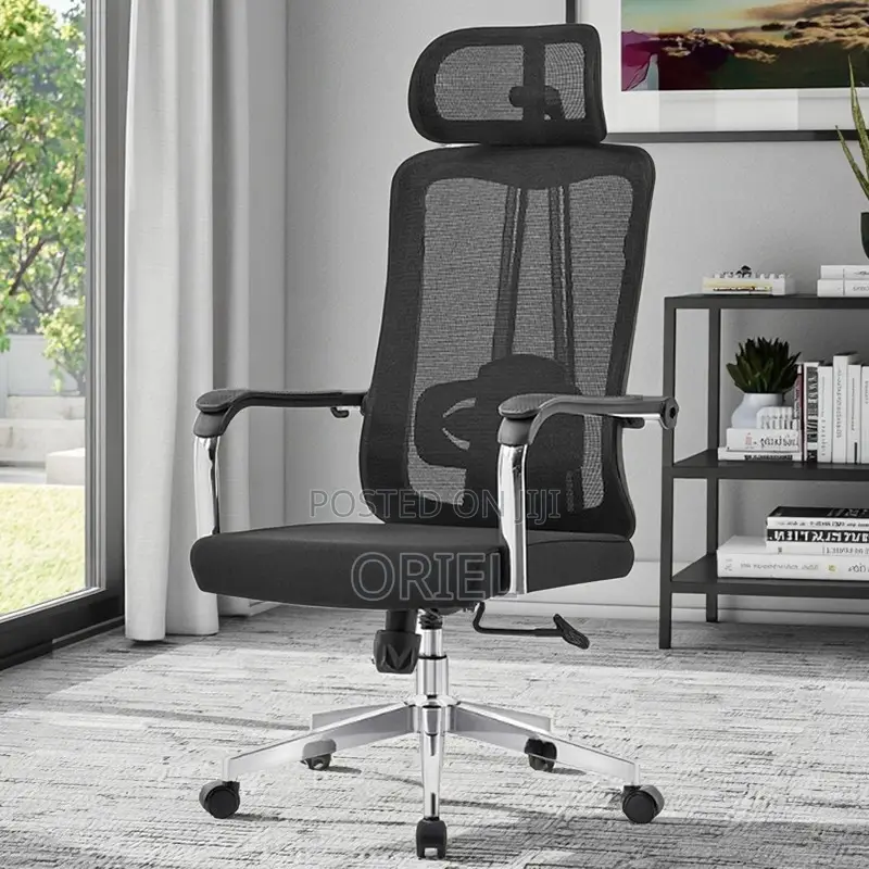 High-Back Office Chair : Black Mesh Backrest Office Chair