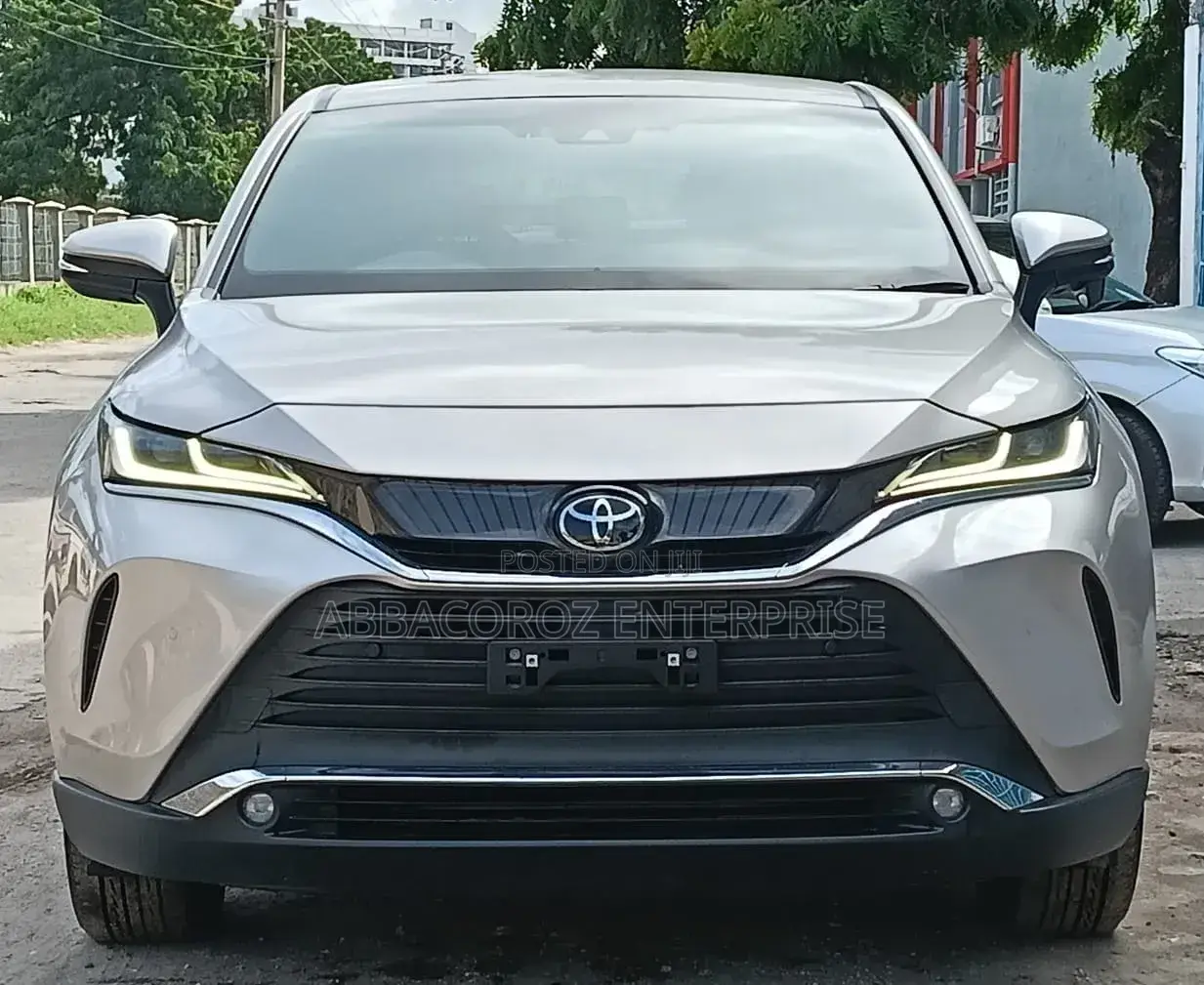 Toyota Harrier 2020 Silver