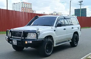 Toyota Land Cruiser HDJ 100 2001 White