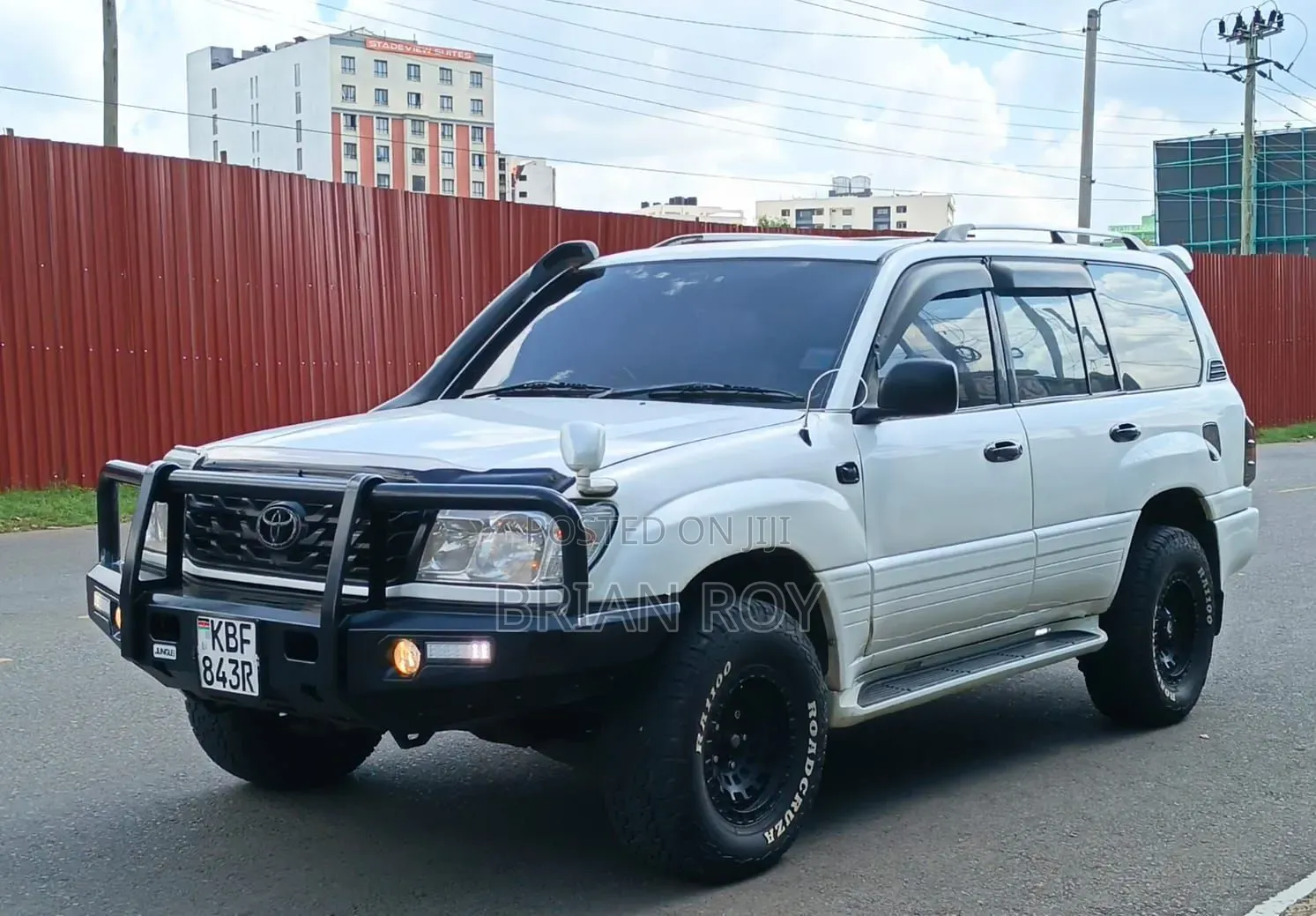 Toyota Land Cruiser HDJ 100 2001 White
