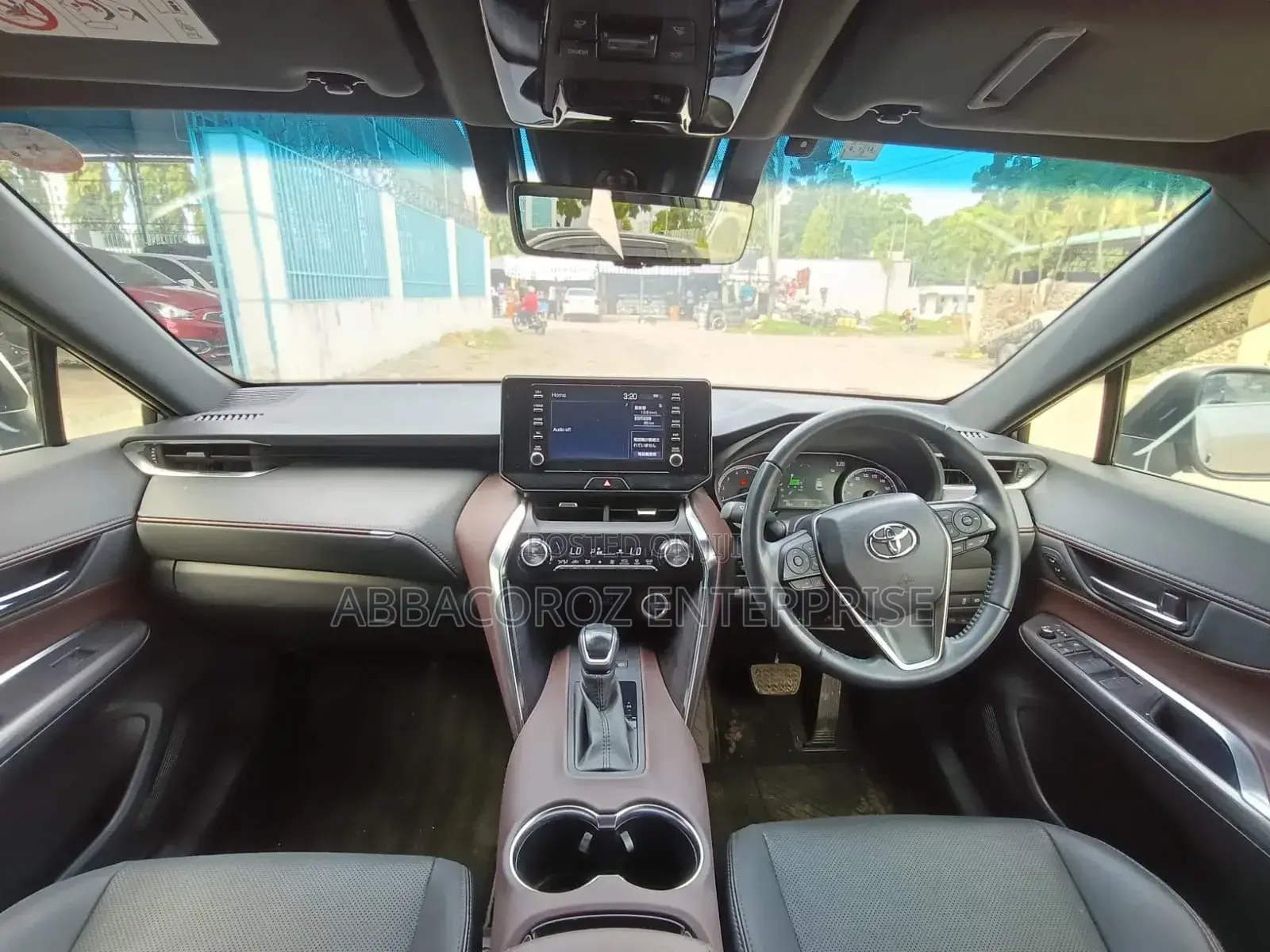 Toyota Harrier 2020 Silver