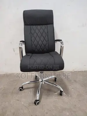 Office Chair : V125 Black High-Back Executive Office Chair