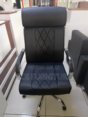 Office Chair : V125 Black High-Back Executive Office Chair
