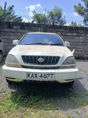 Toyota Harrier 2000 White