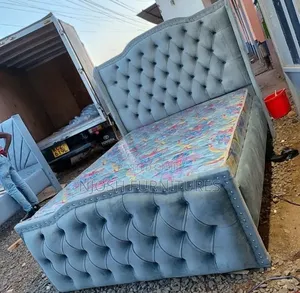 Cream Chester Bed 5x6