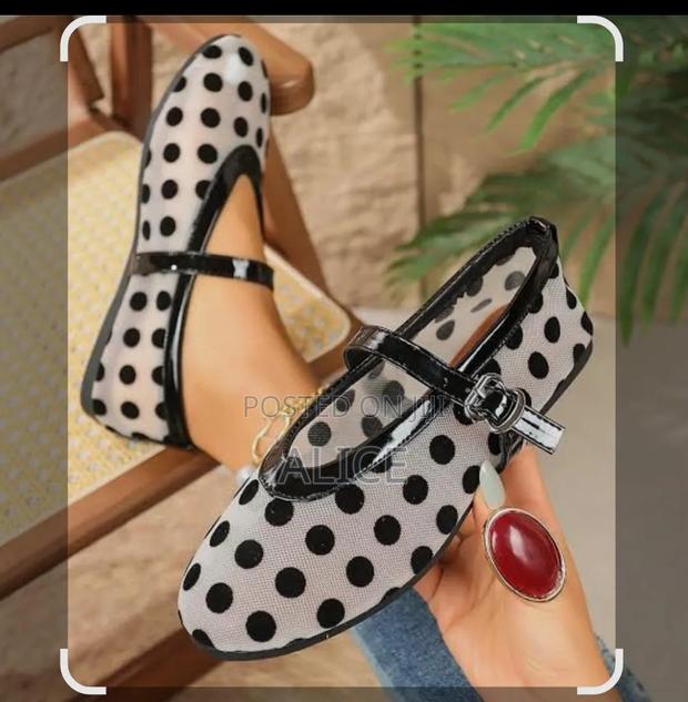 Polkadots Ballets Available - main view