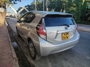 Toyota Aqua 2016 Silver