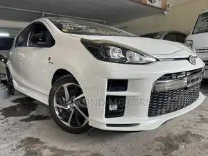 Toyota Aqua 2019 Pearl