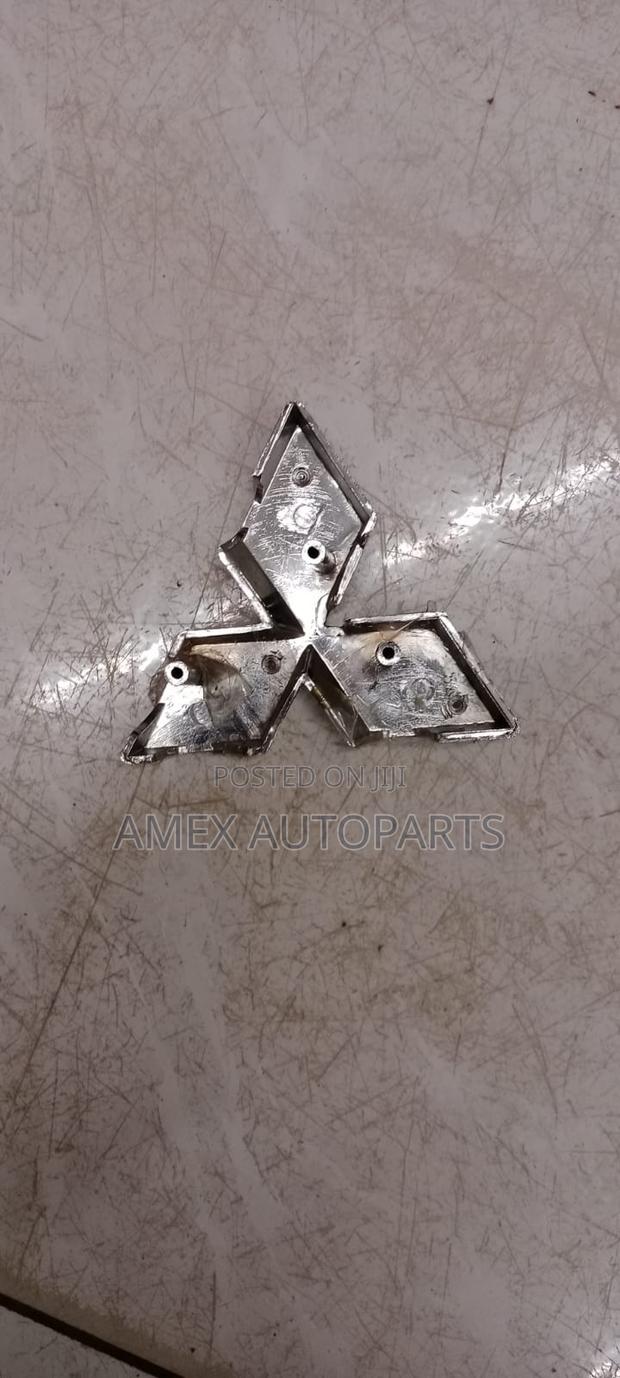 Front Grille Logo Mitsubishi L200 Lancer - thumbnail 2