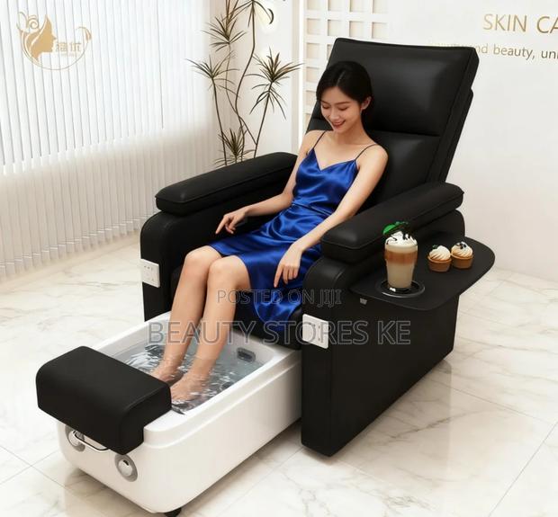 Luxury Pedicure Chair With Foot Massage Adjustable
