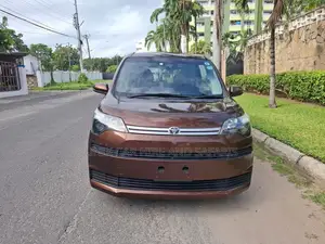 Toyota Spade 1.5 2019 Brown