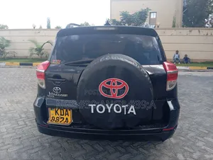 Toyota Vanguard 2013 Black