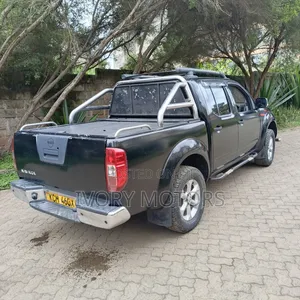 Nissan Navara 3.0 2010 Black