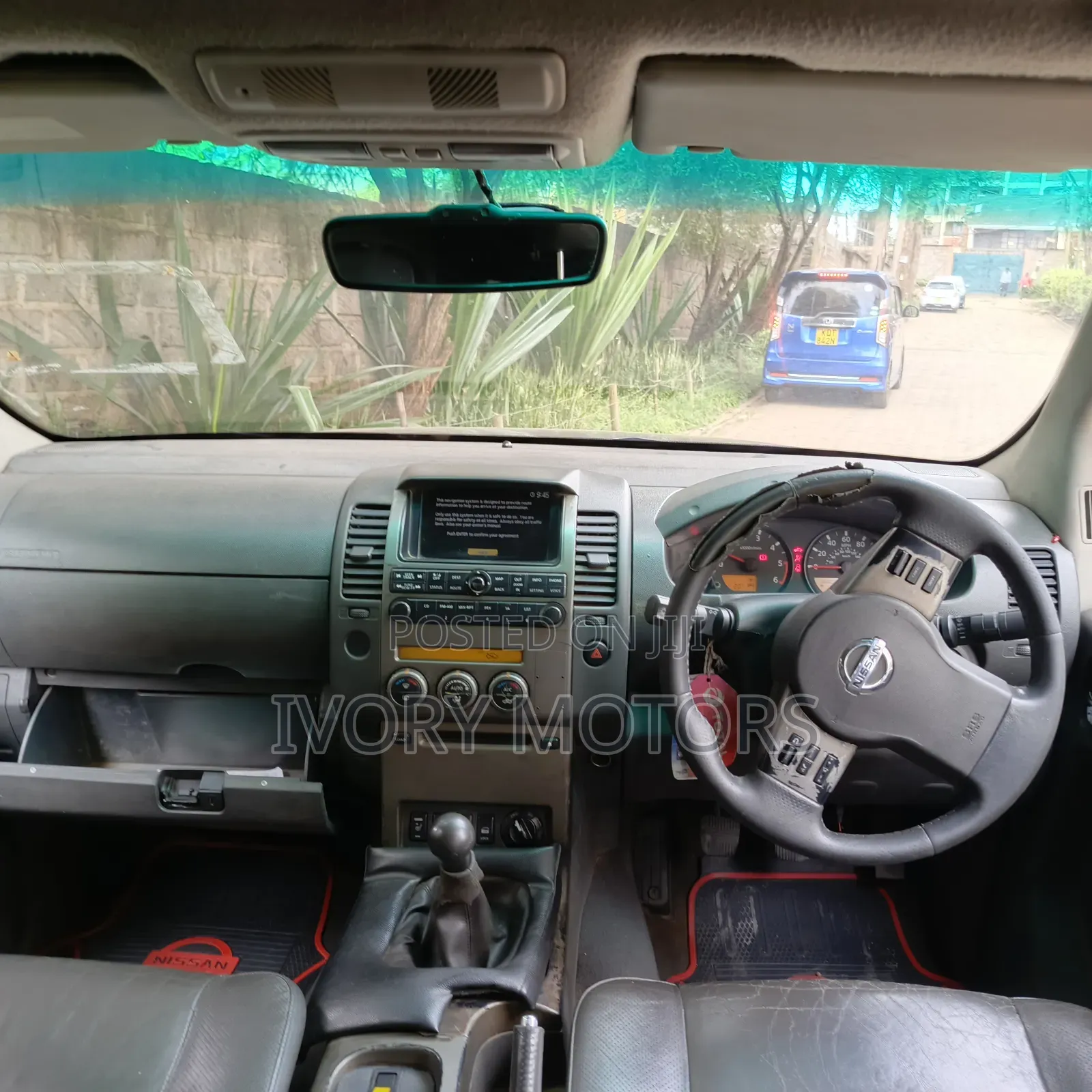 Nissan Navara 3.0 2010 Black