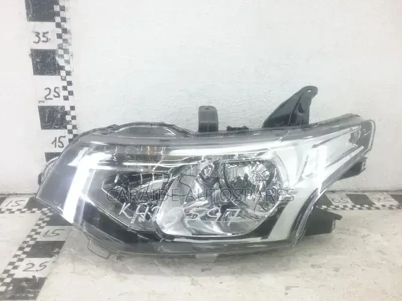 Mitsubishi Outlander 2013 Headlights