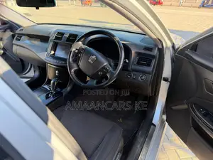 Toyota Crown 2009 Silver
