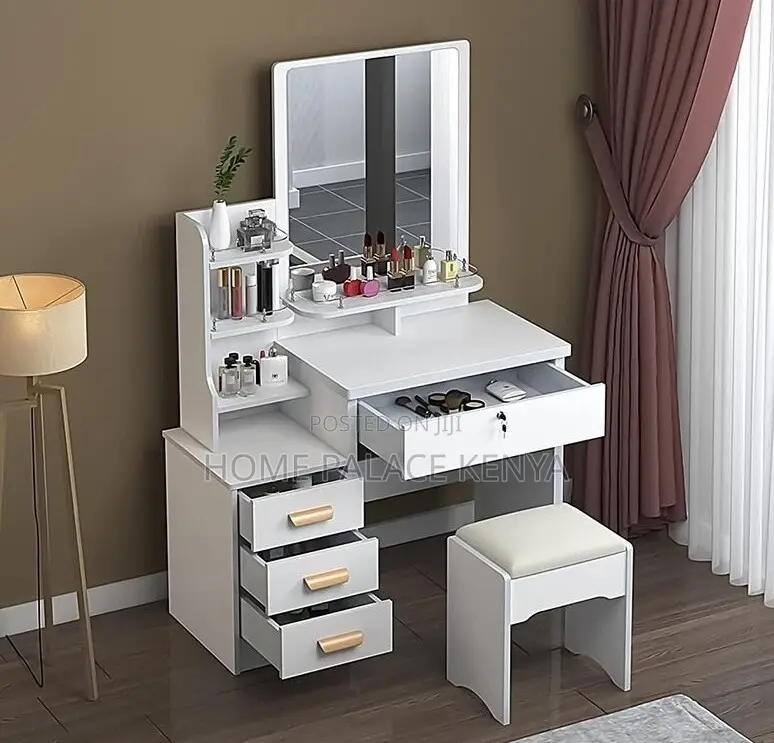 Dressing Table: Luxury Makeup Dressing Table With Mirror