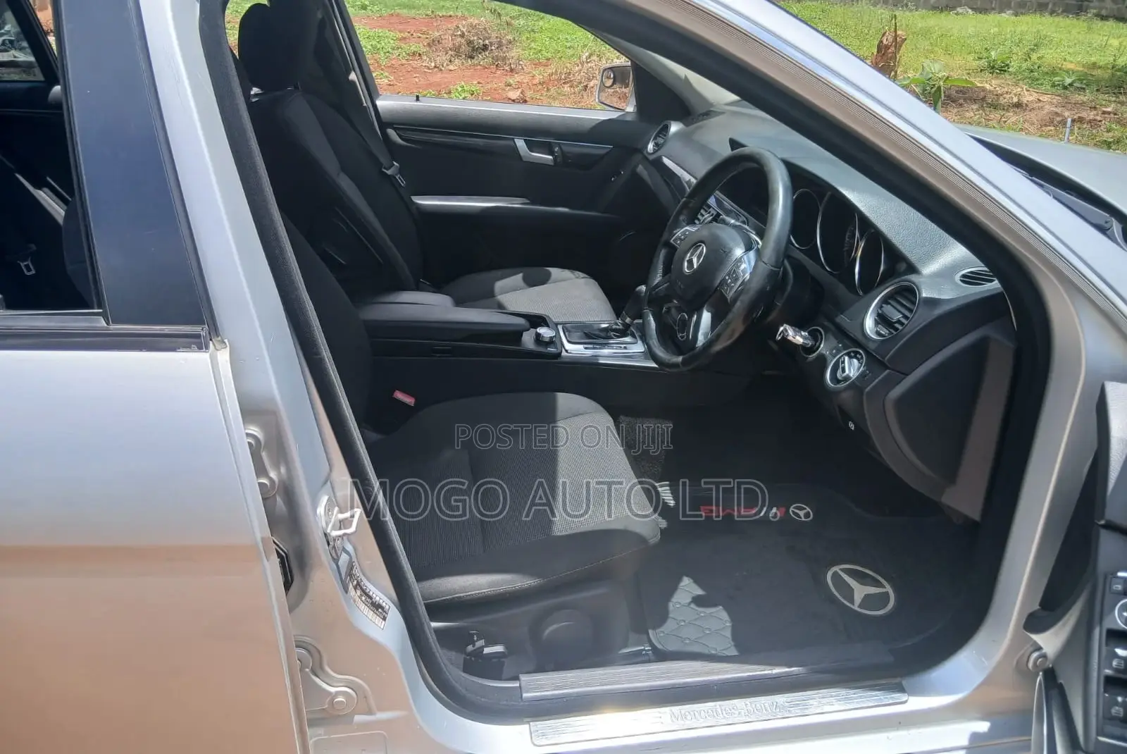 Mercedes-Benz C180 2012 Silver