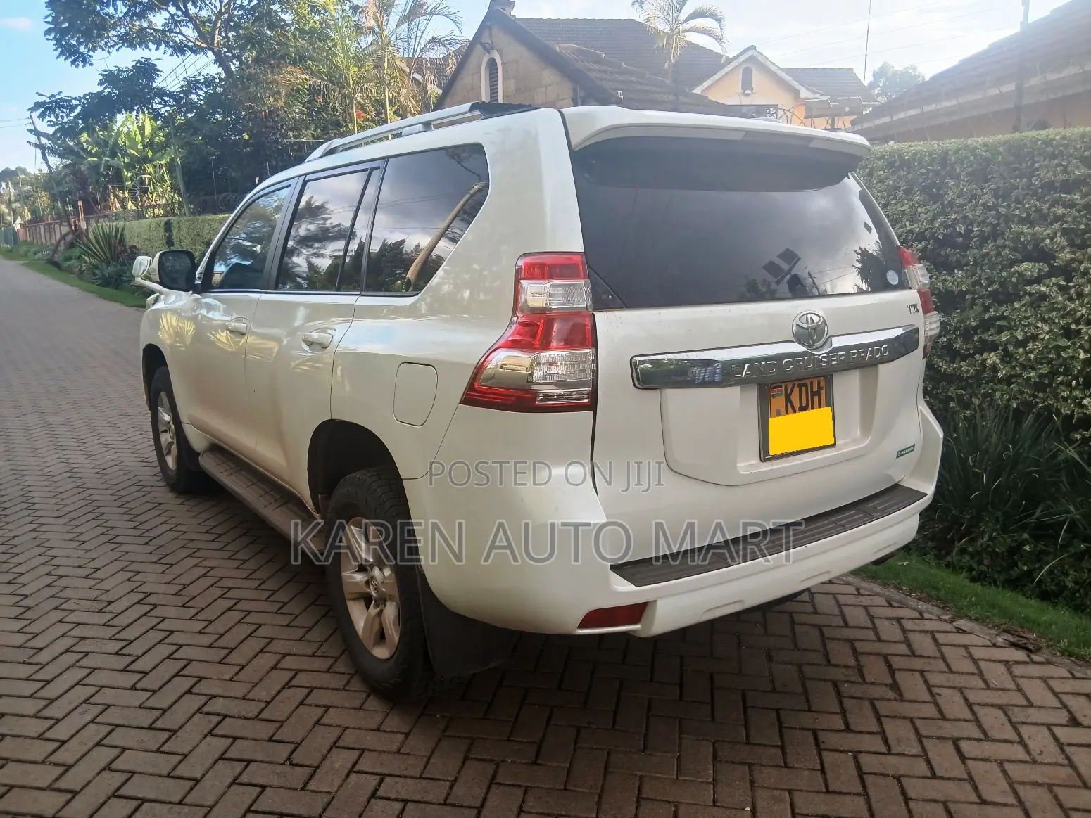 Toyota Land Cruiser Prado 2017 White