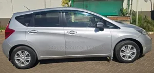 Nissan Note 2015 Silver