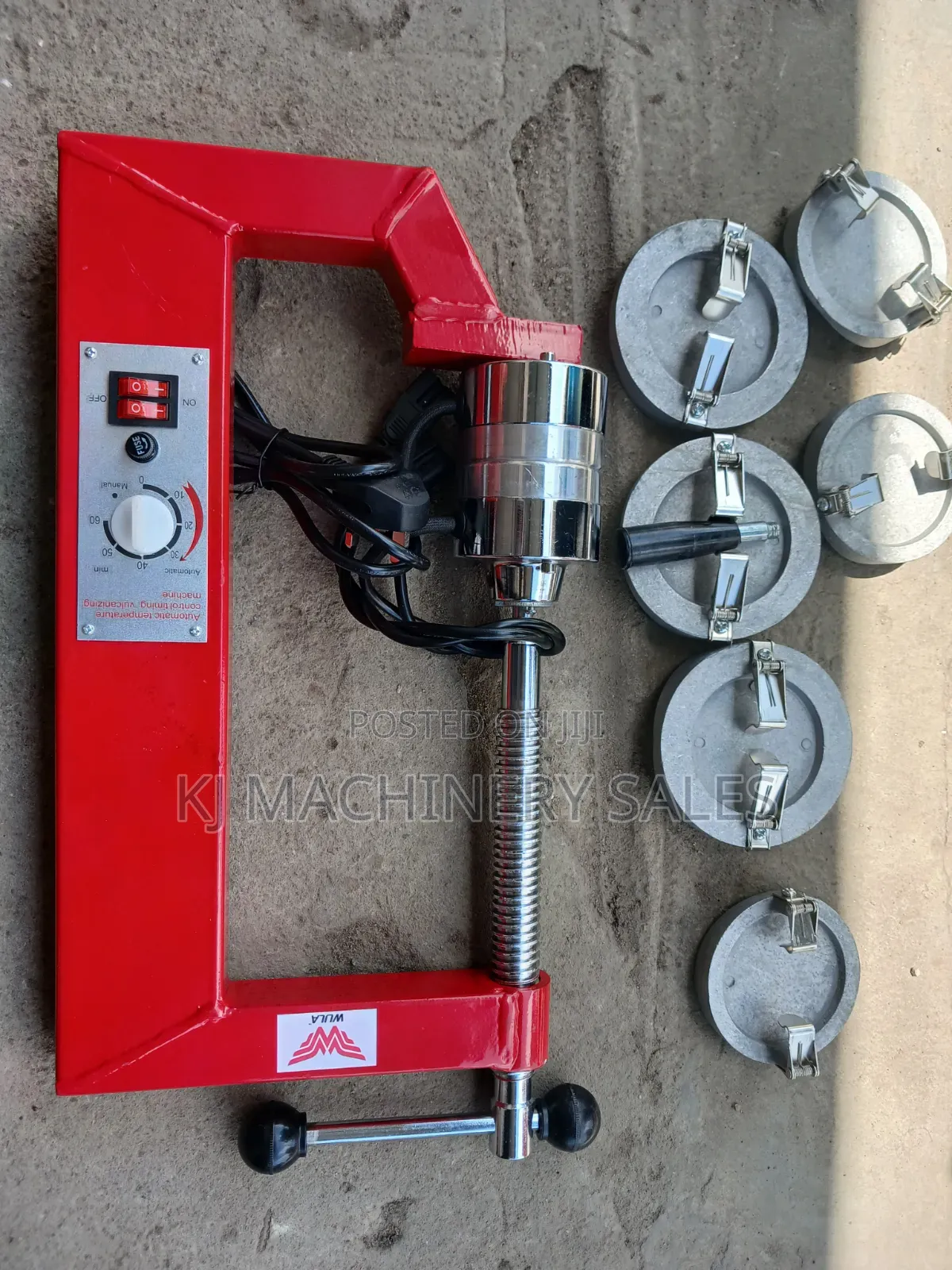 Tyre Vulcanizing Machine