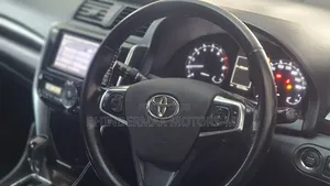 Toyota Premio 2019 Silver