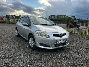 Toyota Auris 2010 Silver