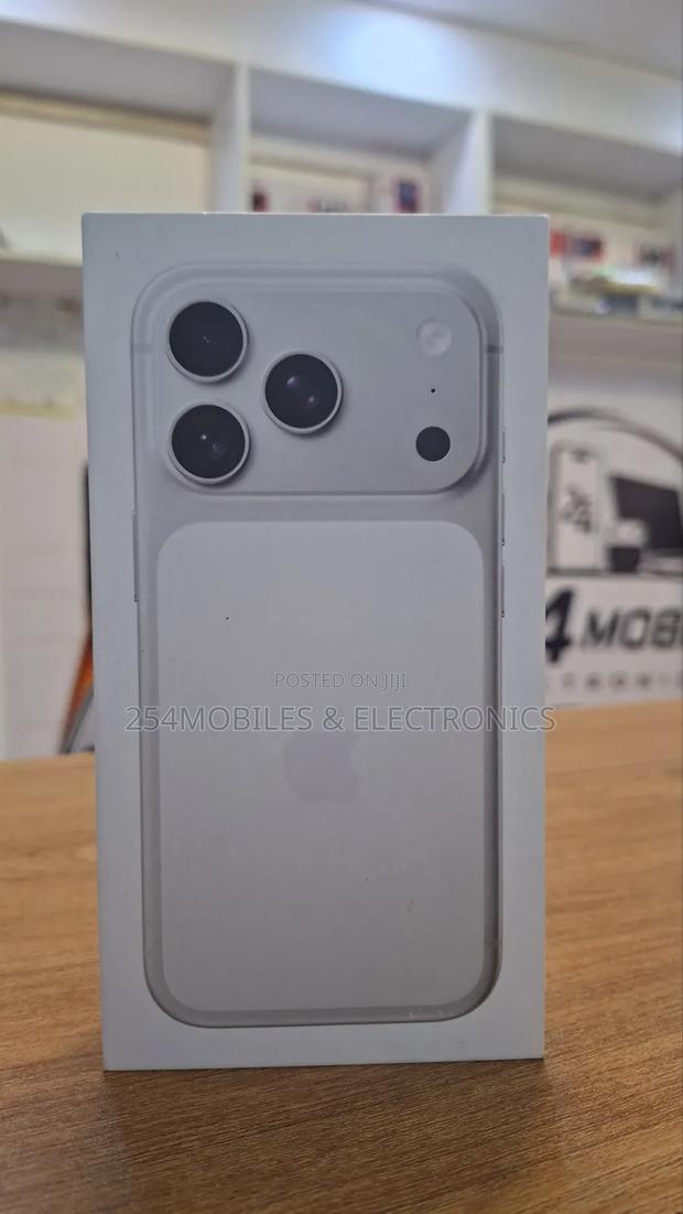 New Apple iPhone 17 Pro 256 GB Silver - thumbnail 2