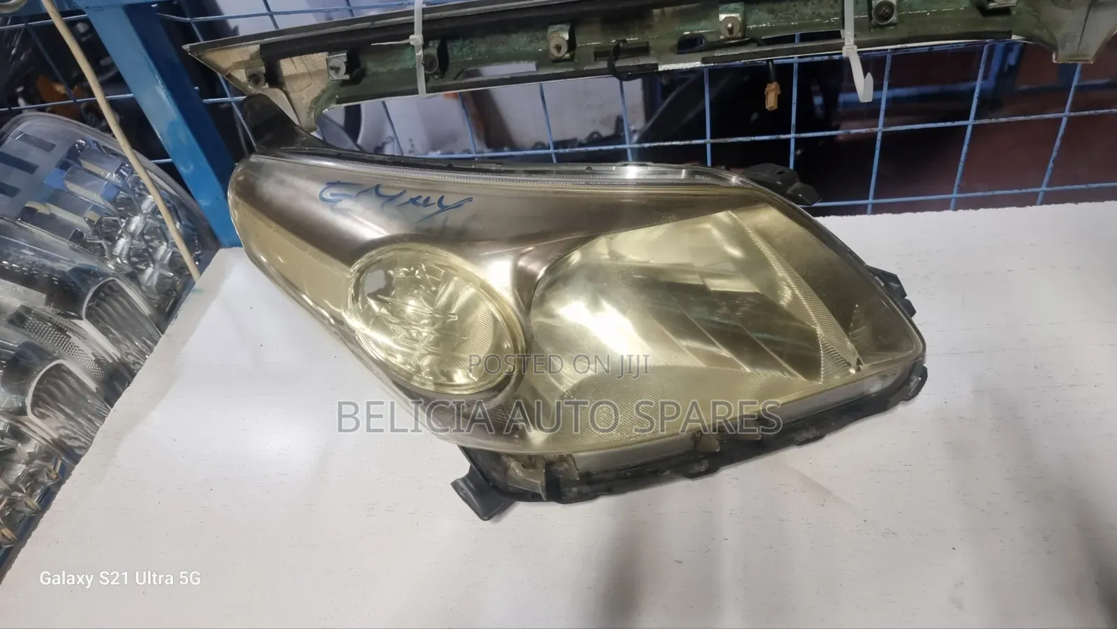 Toyota Ist 2010non Xenon Headlight
