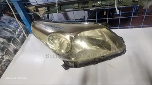 Toyota Ist 2010non Xenon Headlight