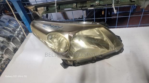 Toyota Ist 2010non Xenon Headlight