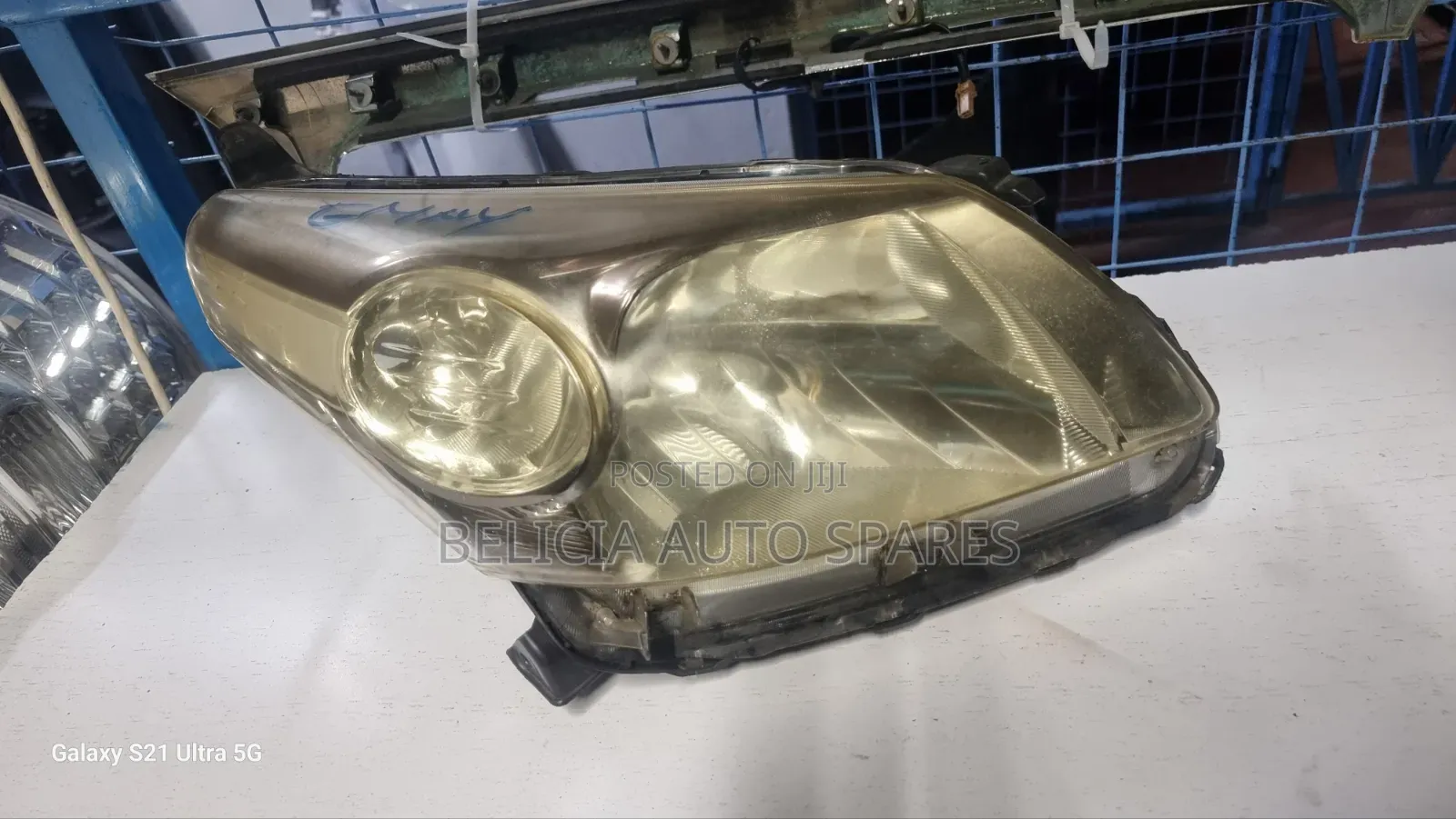 Toyota Ist 2010non Xenon Headlight