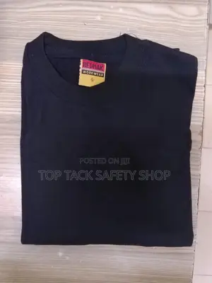 Black Essential Tee