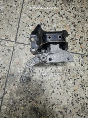 Nissan Note Engine Mountain