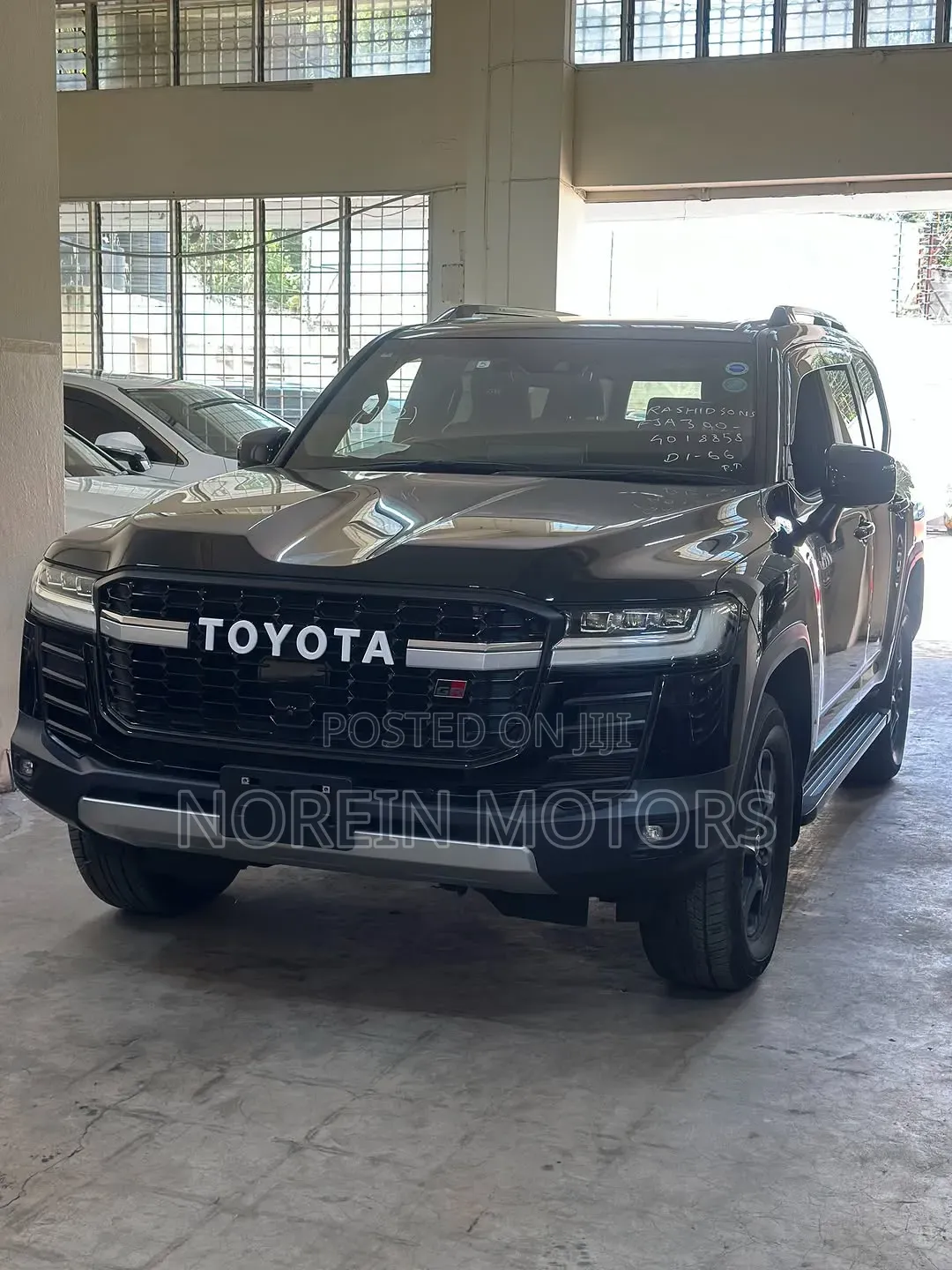Toyota Land Cruiser LC300 2023 Matt Black