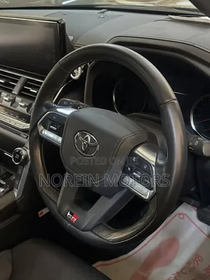 Toyota Land Cruiser LC300 2023 Matt Black