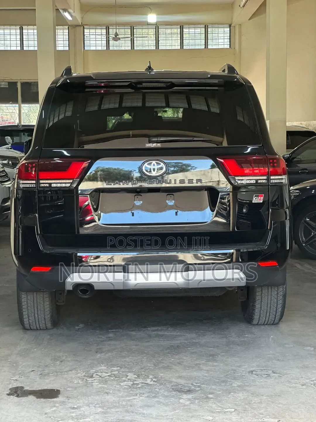 Toyota Land Cruiser LC300 2023 Matt Black