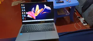 Laptop Chuwi GemiBook Pro 8GB Intel Core i7 SSD 256GB