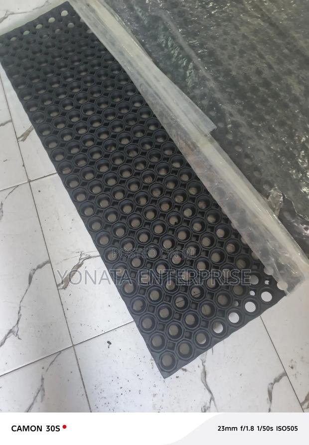 Octagon Mat Heavy Duty 1m by 1.5m - thumbnail 2