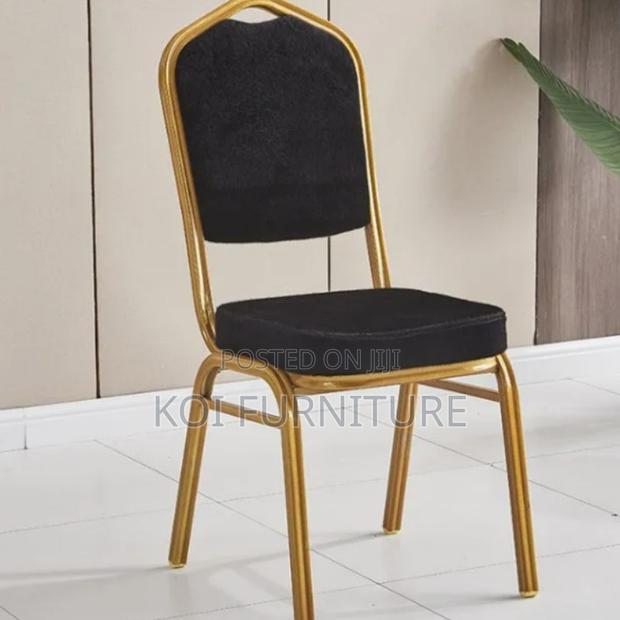 Office Chair : Red And Gold Banquet Chair With A Patterned Seat
