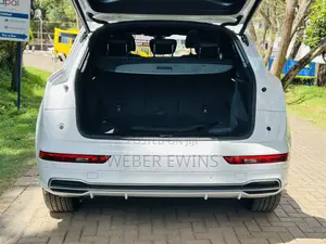Audi Q5 2.0T Premium AWD quattro 2018 White