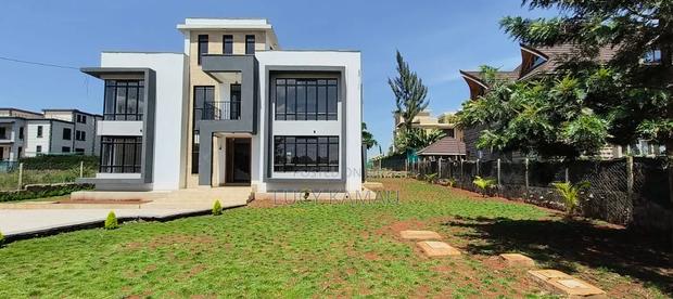 4bdrm Maisonette in Daykio, Kiganjo for sale