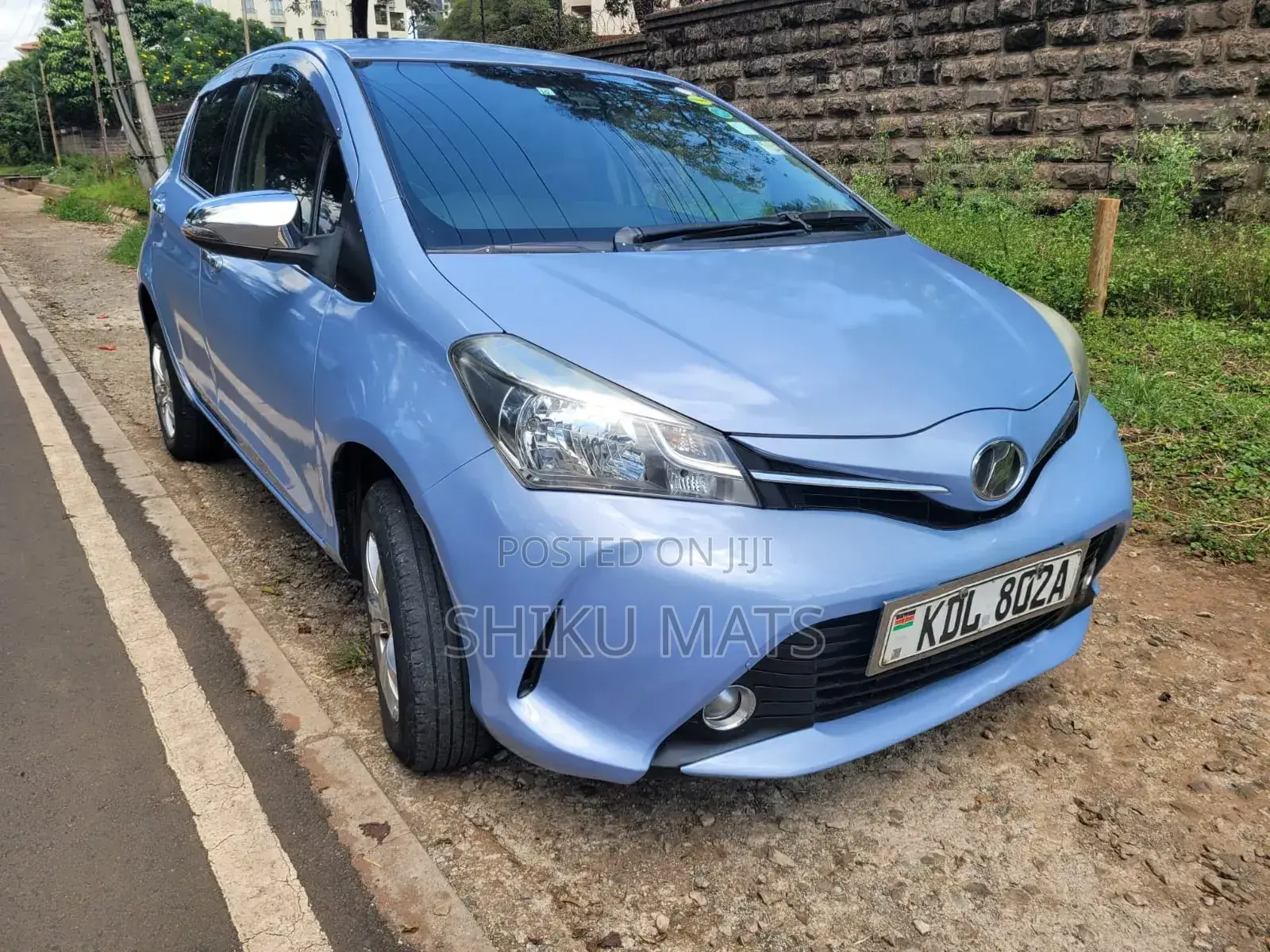 Toyota Vitz 2015