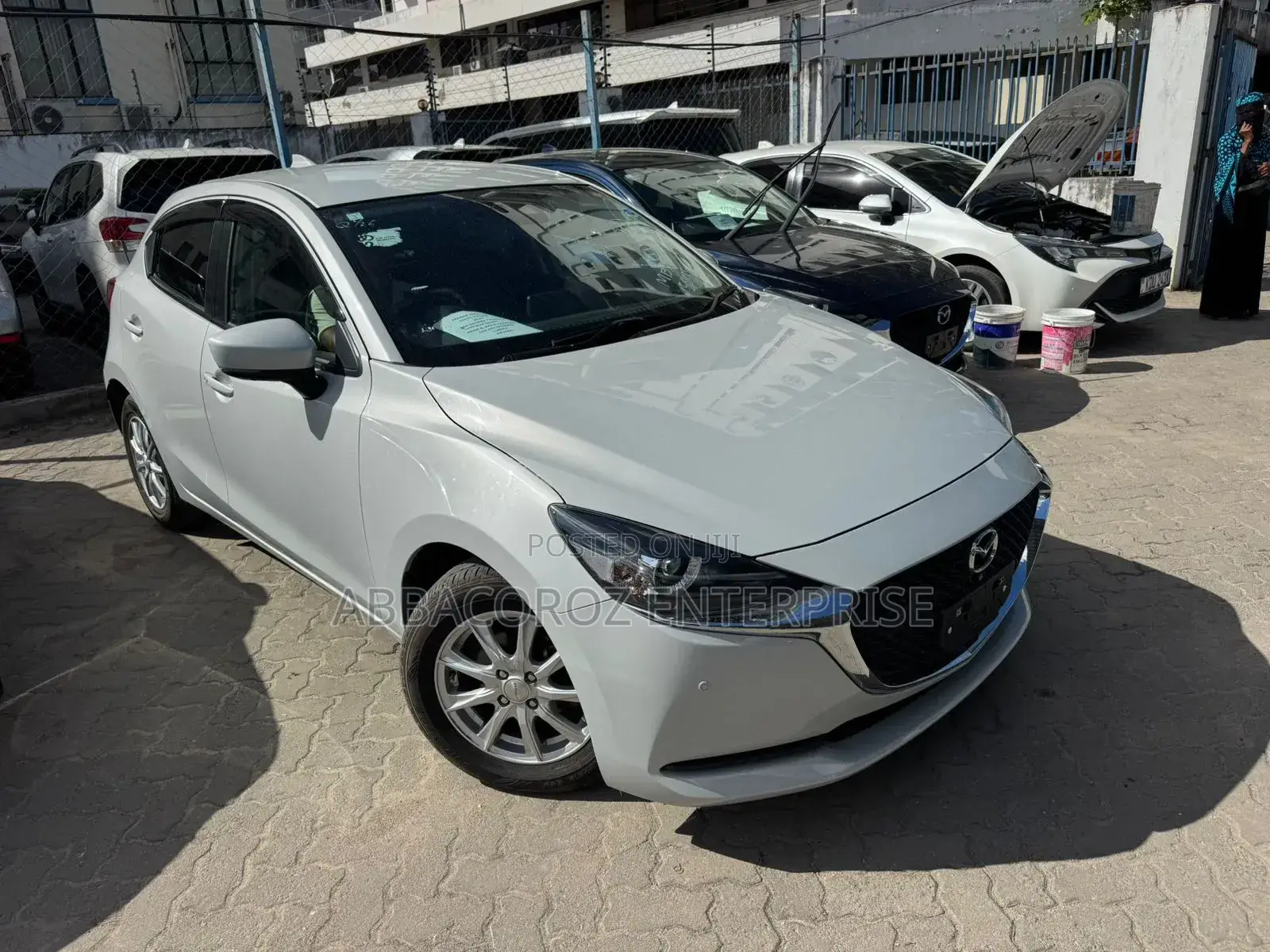 Mazda 2 2019 Off white