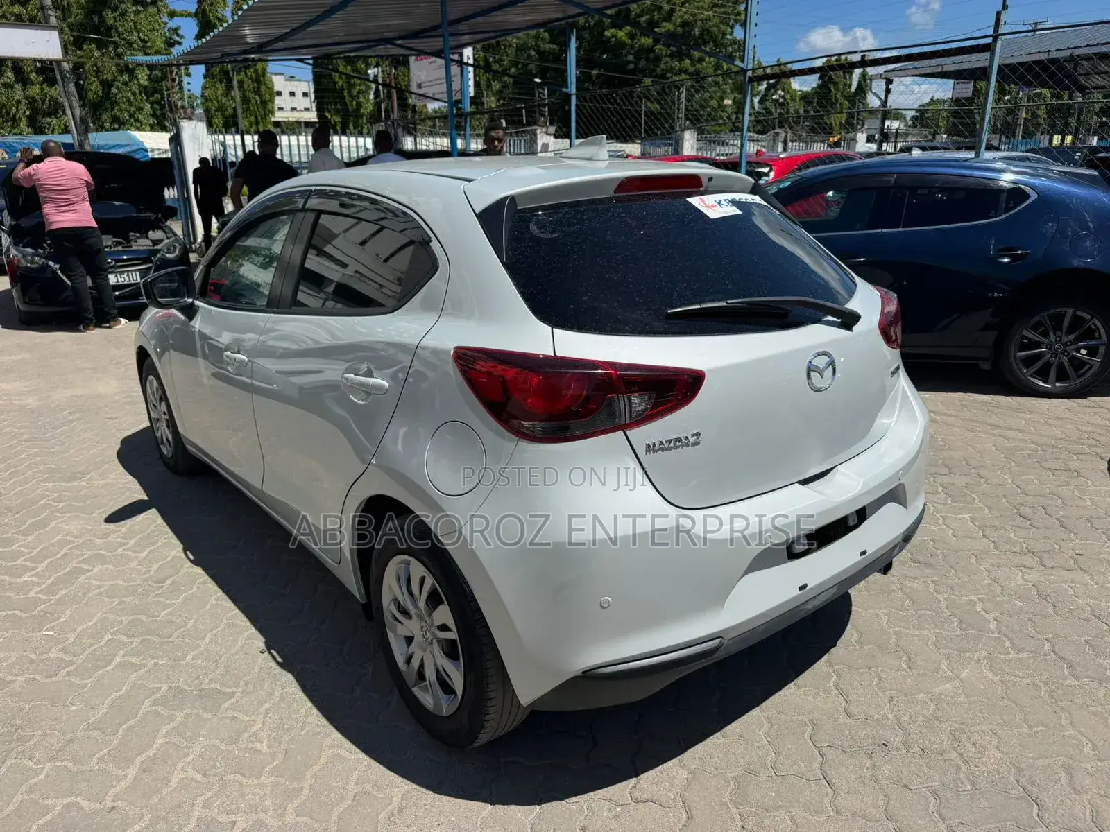 Mazda 2 2019 Off white