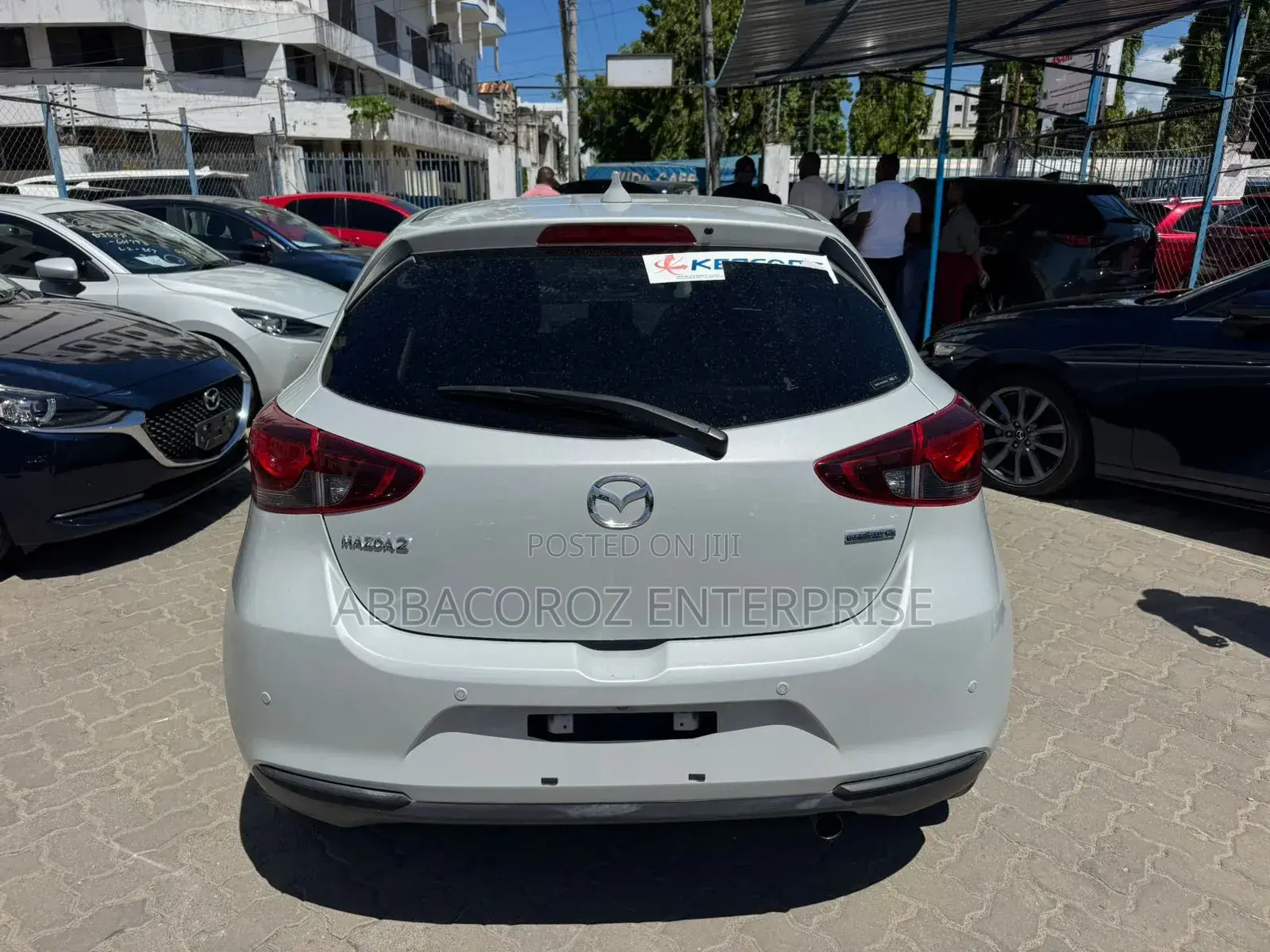 Mazda 2 2019 Off white